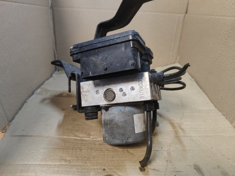 Блок ABS SONATA YF 10-14 Блок ABS SONATA YF 10-14