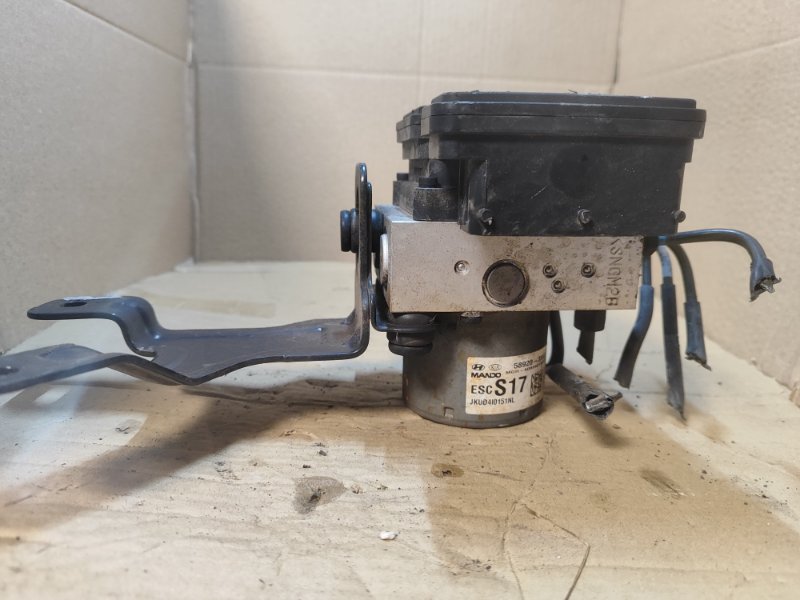 Блок ABS HYUNDAI ELANTRA MD 10-15 1.8 G4NB