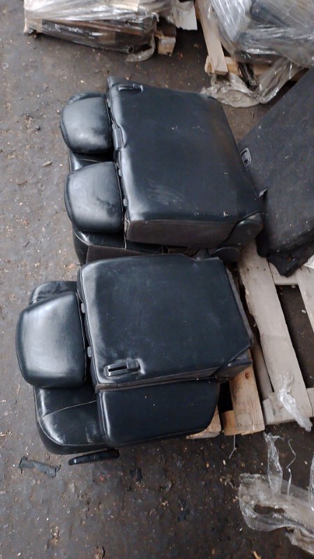 Сиденья комплект PAJERO 99-06