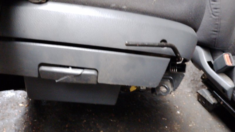 Сиденья комплект SORENTO BL 02-09 Сиденья комплект SORENTO BL 02-09