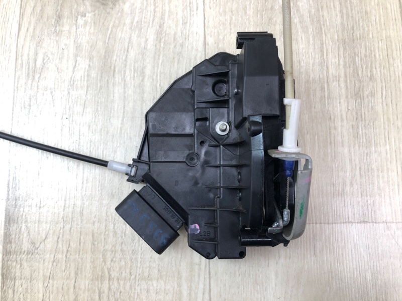 Замок двери задний левый ESCAPE 12-19 2018 T15HDTX