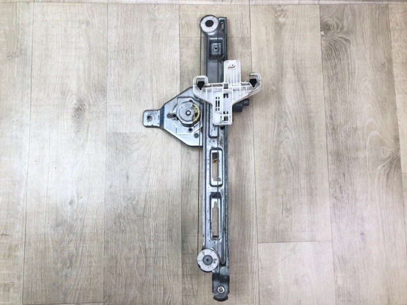 Запчасть стеклоподъемник задний левый JEEP COMPASS 06-16 2014 2.0 ECN 68002889AA Б/У Стеклоподъемник задний левый JEEP COMPASS 06-16 2014 2.0 ECN 68002889AA Б/У