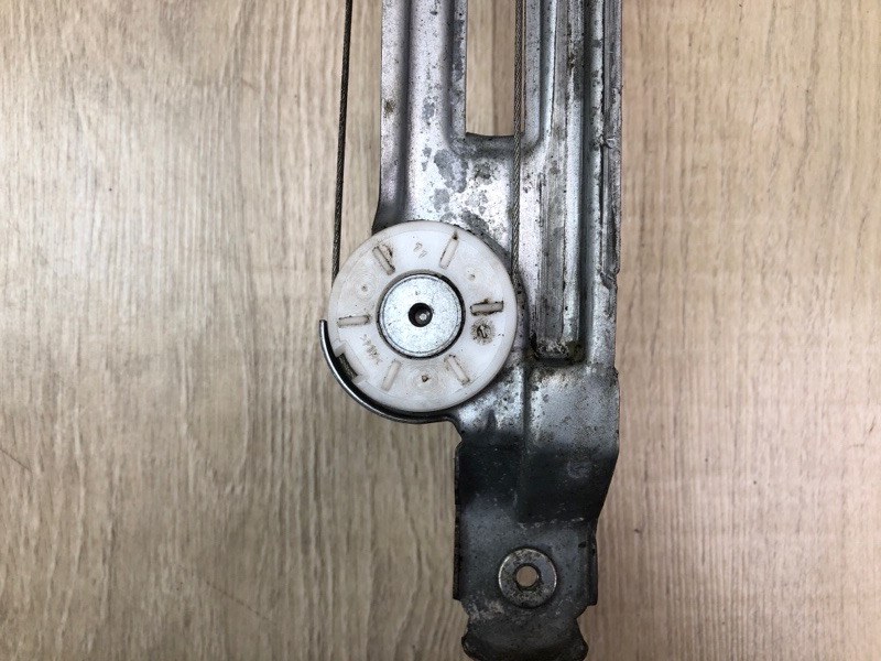 Стеклоподъемник задний левый COMPASS 06-16 2014 2.0 ECN Стеклоподъемник задний левый COMPASS 06-16 2014 2.0 ECN