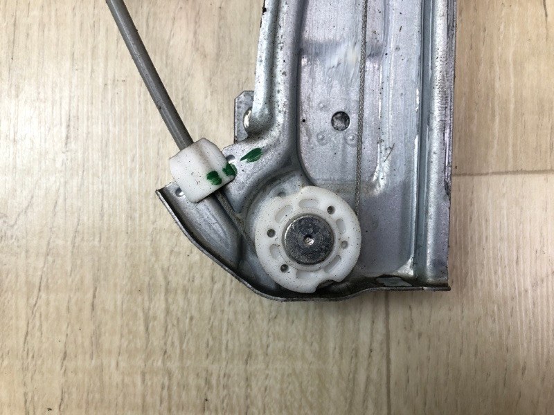 Стеклоподъемник задний левый RIO FB 17- 2019 1.6 G4FM Стеклоподъемник задний левый RIO FB 17- 2019 1.6 G4FM