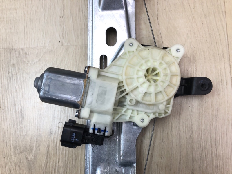 Стеклоподъемник задний левый FORD FOCUS 10-18 2.0 C20HDEX