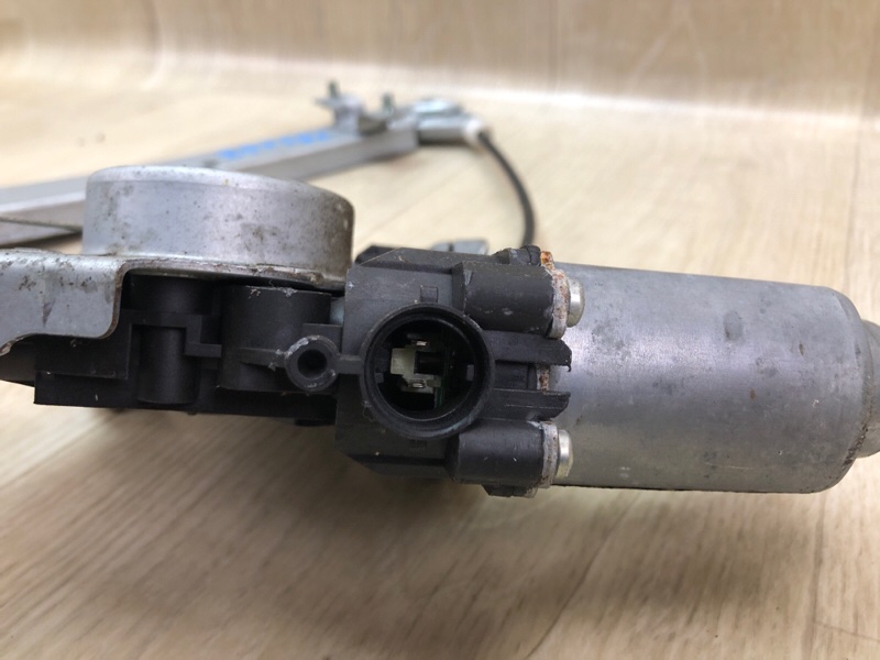 Стеклоподъемник задний левый ACCENT RB 10- 2014 1.6 G4FD Стеклоподъемник задний левый ACCENT RB 10- 2014 1.6 G4FD