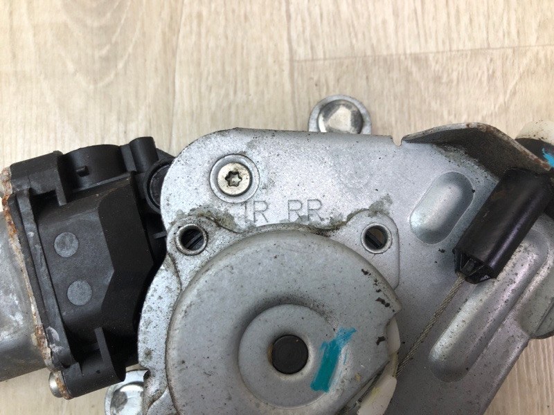 Стеклоподъемник задний левый ACCENT RB 10- 2014 1.6 G4FD Стеклоподъемник задний левый ACCENT RB 10- 2014 1.6 G4FD