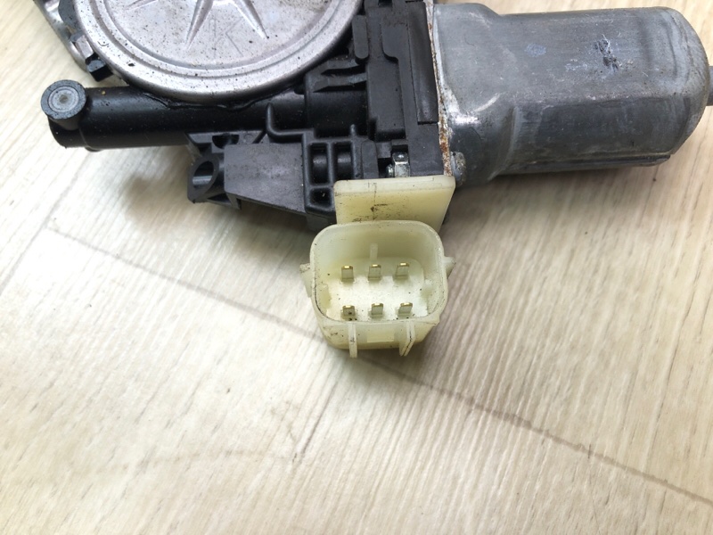 Стеклоподъемник задний левый X-TRAIL/ROGUE T32 13-20