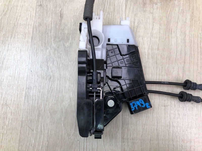 Замок двери задний правый TUCSON TL 15-20 2015 G4FJ 1.6