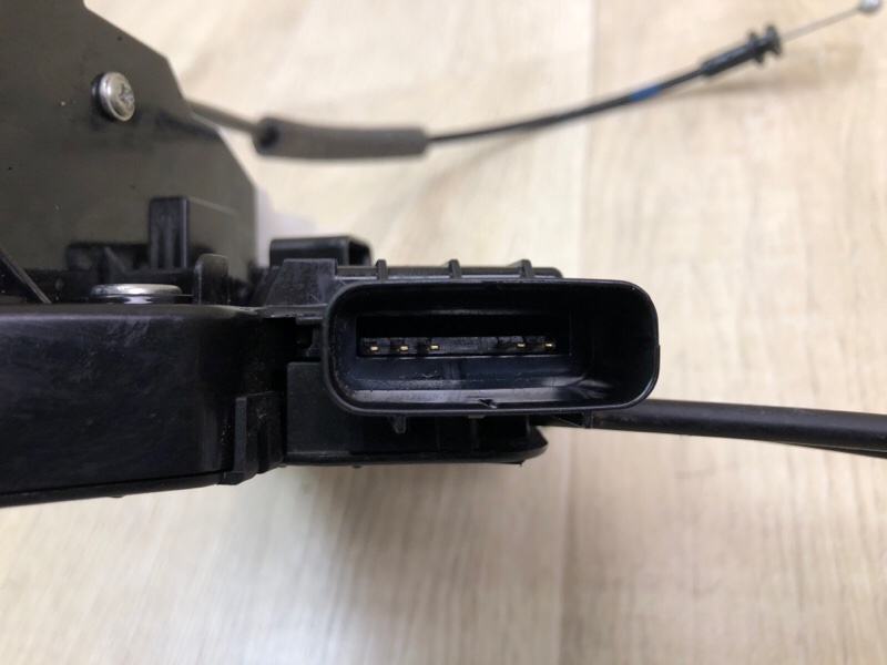 Замок двери задний правый TUCSON TL 15-20 2015 G4FJ 1.6