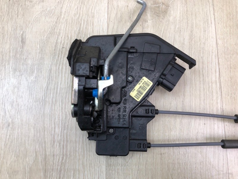 Замок двери задний правый RIO FB 17- 2019 1.6 G4FM Замок двери задний правый RIO FB 17- 2019 1.6 G4FM