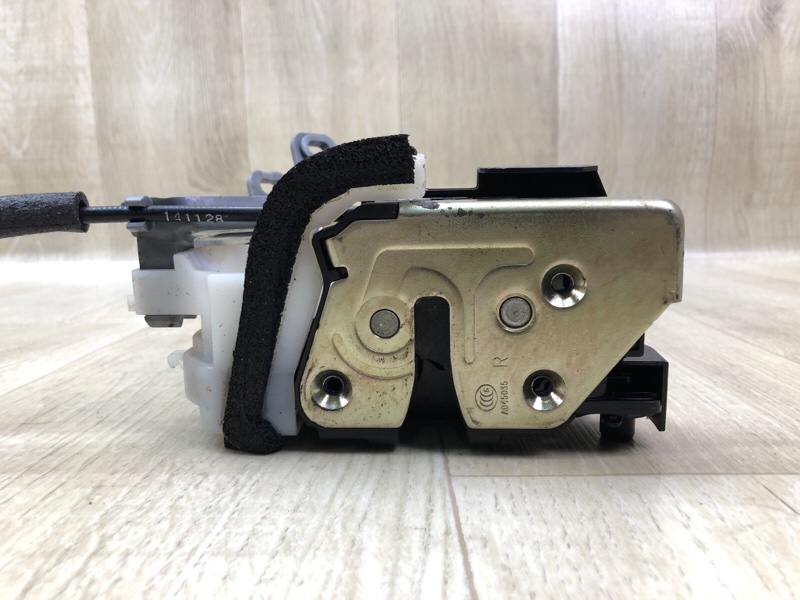 Замок двери задний правый HYUNDAI ELANTRA MD 10-15 1.8 G4NB