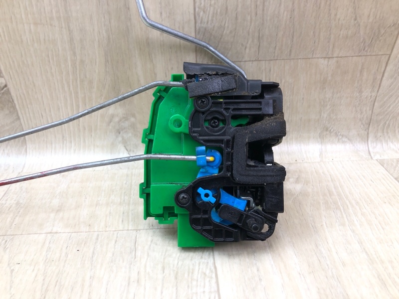 Замок двери задний правый ACCENT RB 10- 2011 ХЭТЧБЭК 1.6 G4FD Замок двери задний правый ACCENT RB 10- 2011 ХЭТЧБЭК 1.6 G4FD