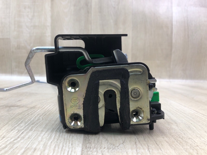 Замок двери задний правый HYUNDAI ACCENT RB 10- ХЭТЧБЭК 1.6 G4FD Замок двери задний правый HYUNDAI ACCENT RB 10- ХЭТЧБЭК 1.6 G4FD