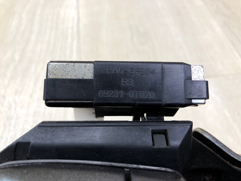 Ручка двери наружная задняя правая VENZA 09-16 2013 3.5 2GR-FE