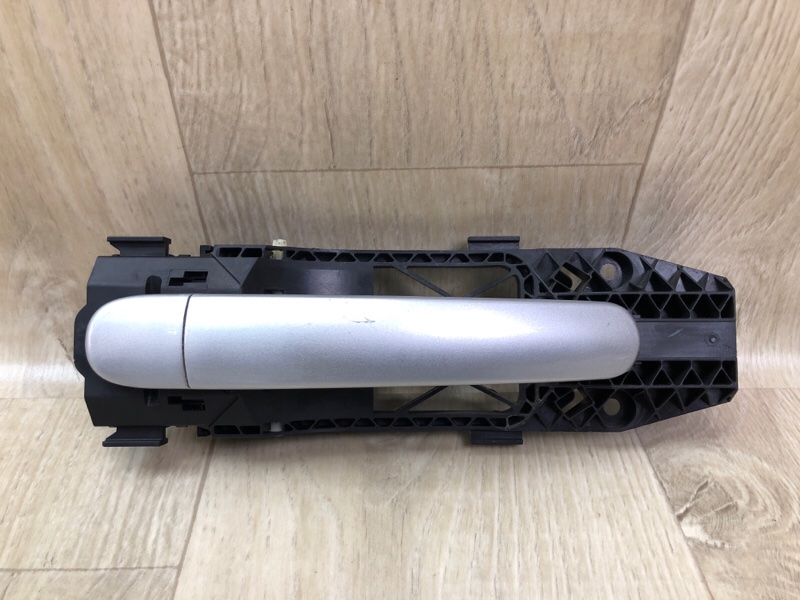 Ручка двери наружная задняя правая VOLKSWAGEN JETTA USA 10-17 5N0 837 205 F GRU Б/У