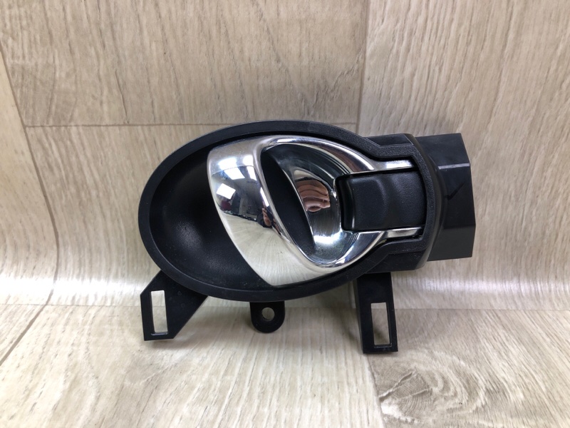 Ручка двери внутренняя задняя правая NISSAN VERSA B17 11-19 2015 1.6 HR16DE 80670-3WC2B Б/У