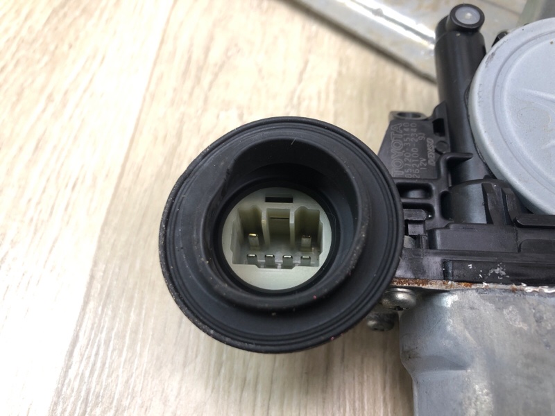 Стеклоподъемник задний правый CAMRY 40 06-11 2007 3.5 2GR-FE Стеклоподъемник задний правый CAMRY 40 06-11 2007 3.5 2GR-FE