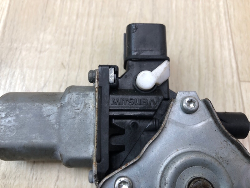 Стеклоподъемник задний правый OUTLANDER GF 12- 2013 2.4 4J12 Стеклоподъемник задний правый OUTLANDER GF 12- 2013 2.4 4J12