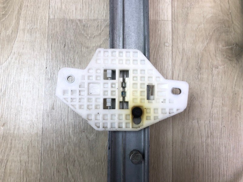 Стеклоподъемник задний правый ACCENT RB 10- 2013 ХЭТЧБЭК 1.6 G4FD