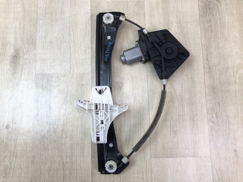 Стеклоподъемник задний правый VOLKSWAGEN JETTA USA 10-17 5C6 839 462 B Б/У