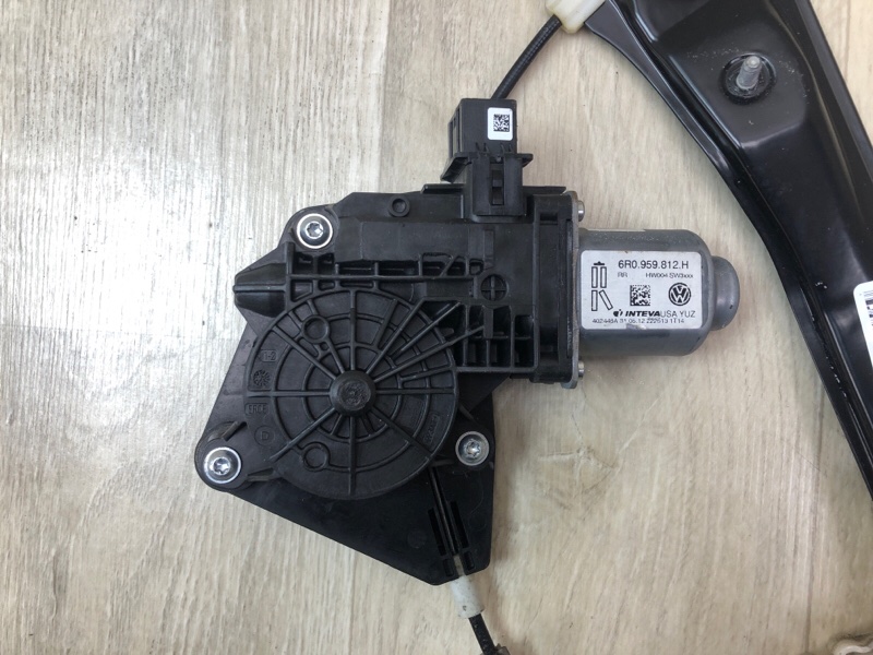 Стеклоподъемник задний правый VOLKSWAGEN JETTA USA 10-17