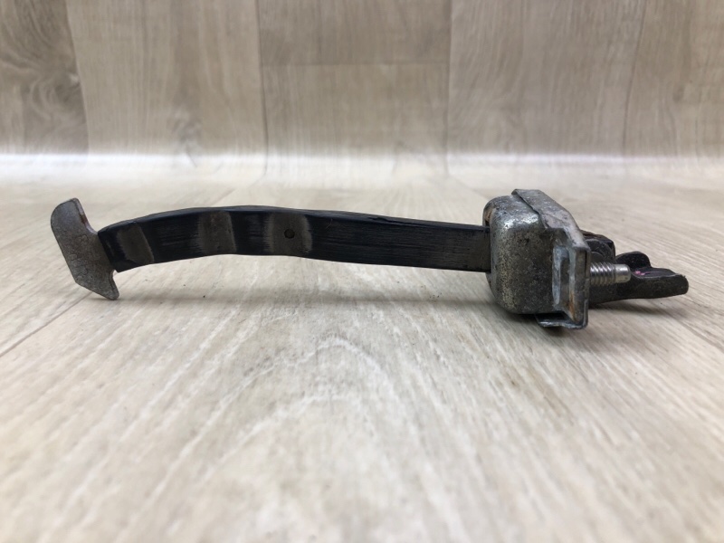 Ограничитель двери задний правый VENZA 09-16 2013 3.5 2GR-FE