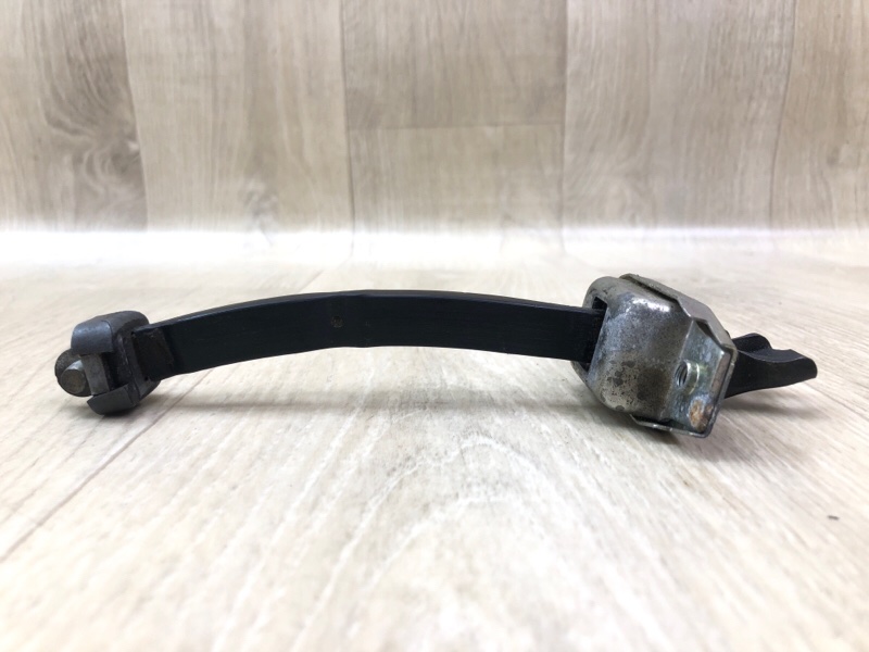 Ограничитель двери задний правый CAMRY 40 06-11 2007 3.5 2GR-FE