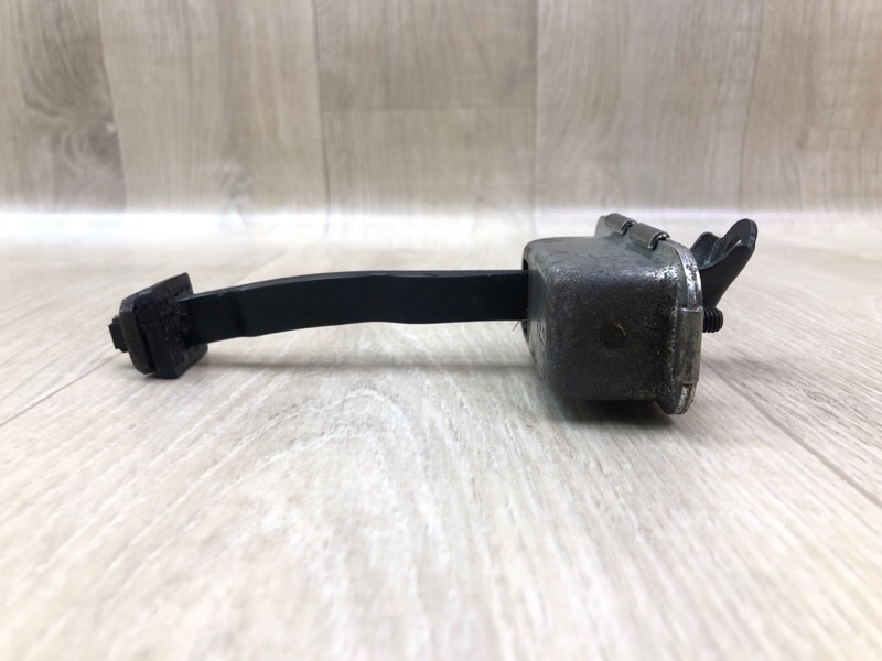 Ограничитель двери задний правый TUCSON TL 15-20 2015 G4FJ 1.6