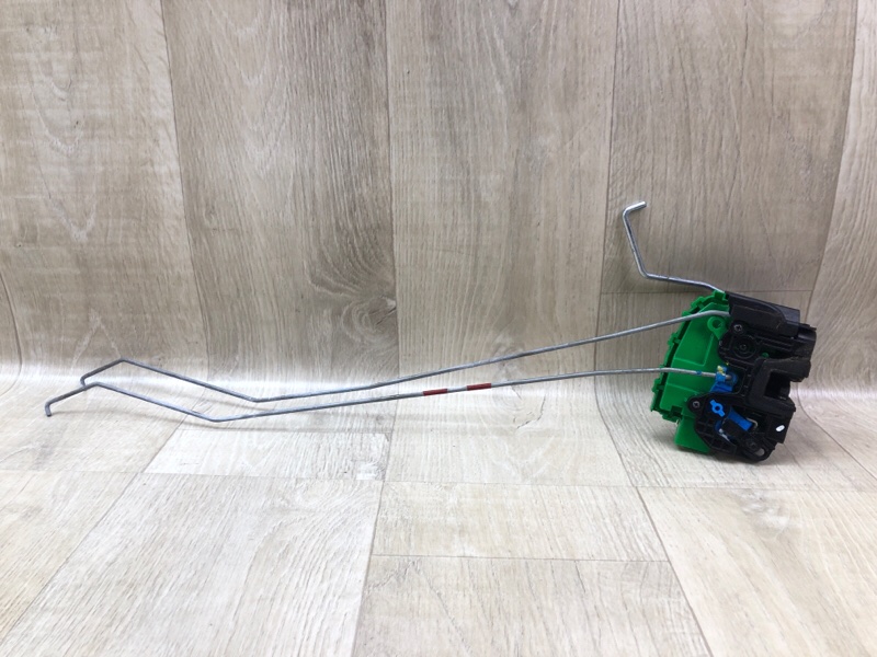 Замок двери задний правый HYUNDAI ACCENT RB 10- 2014 1.6 G4FD 81420-1R030 Б/У