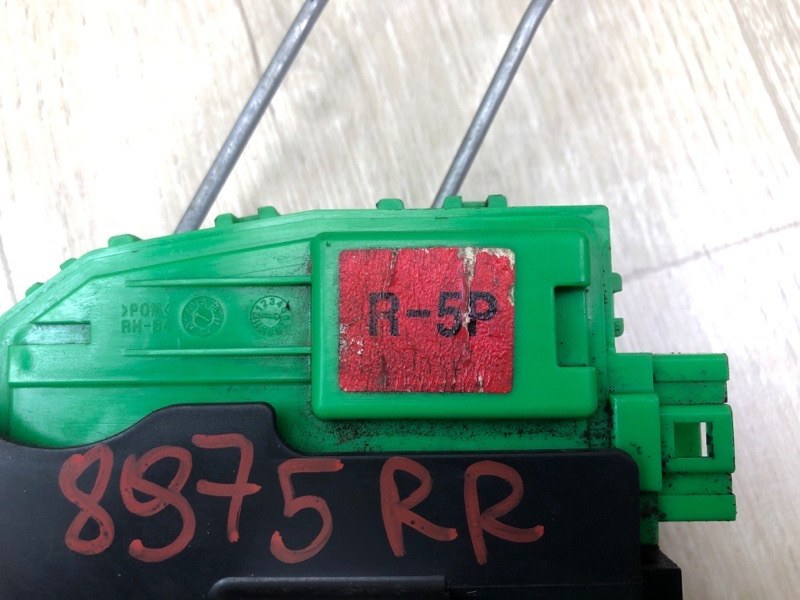Замок двери задний правый ACCENT RB 10- 2014 1.6 G4FD
