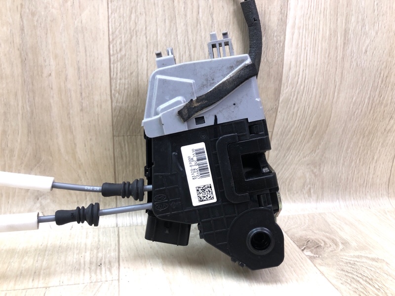 Замок двери передний правый TUCSON TL 15-20 2015 G4FJ 1.6