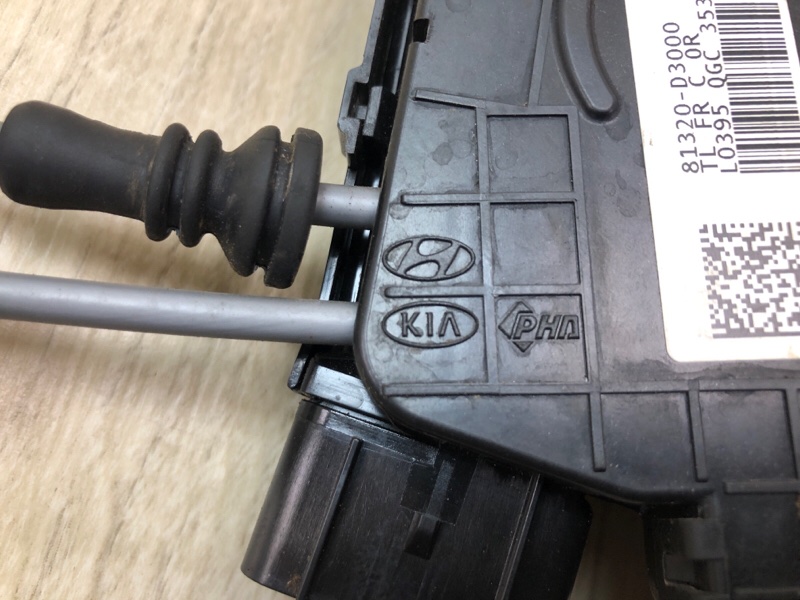 Замок двери передний правый TUCSON TL 15-20 2015 G4FJ 1.6