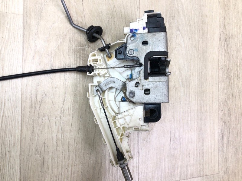 Замок двери передний правый JOURNEY 08-20 2012 2.4 ED3