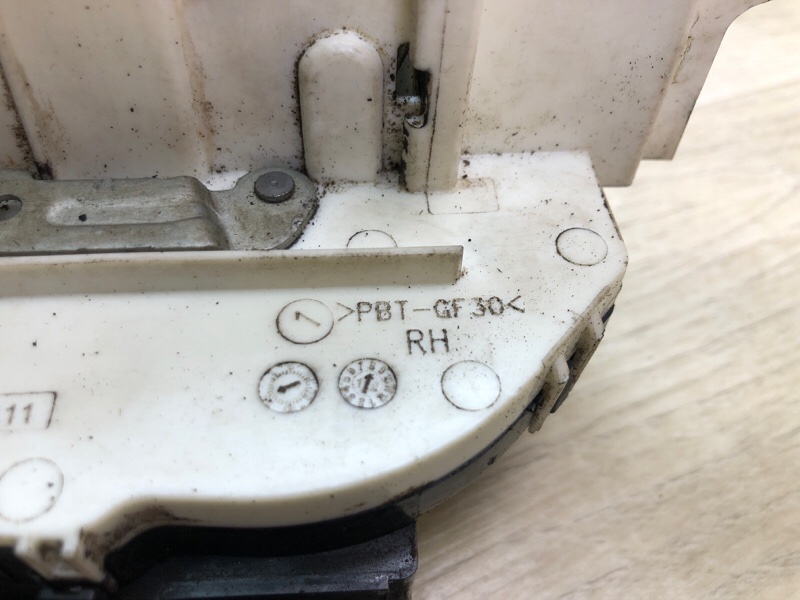 Замок двери передний правый JOURNEY 08-20 2012 2.4 ED3