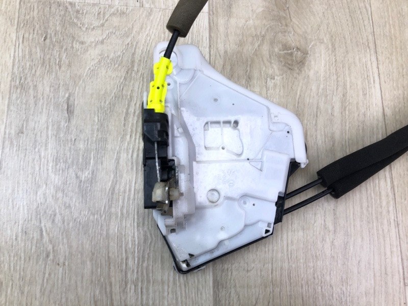 Замок двери передний правый X-TRAIL/ROGUE T33 20- 2021 2.5 PR25DD