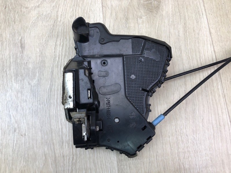 Замок двери передний правый COROLLA 150 06-13 2011 1.8 2ZRFE