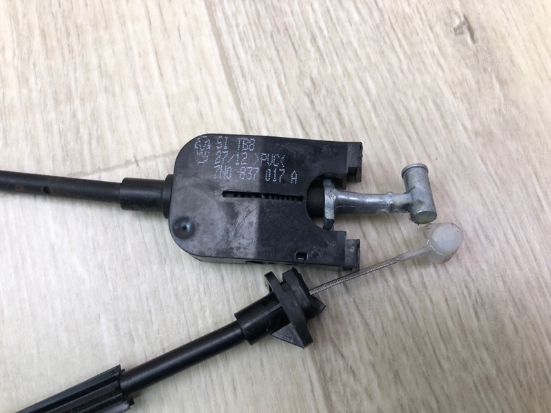 Замок двери передний правый JETTA USA 10-17