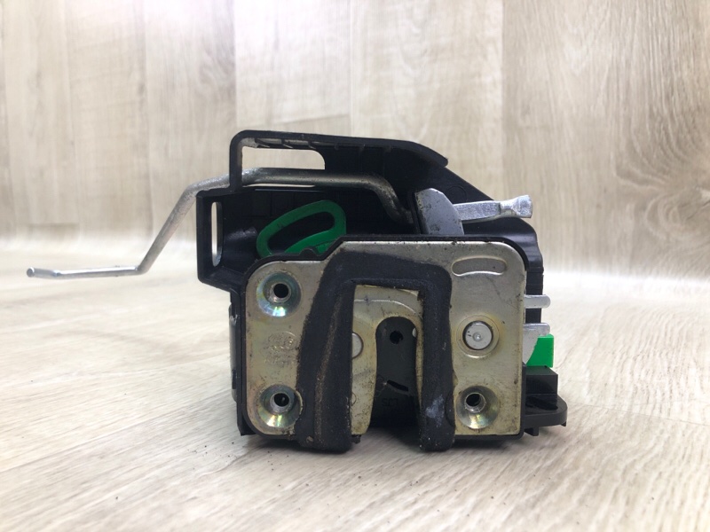 Замок двери передний правый HYUNDAI ACCENT RB 10- 1.6 G4FD