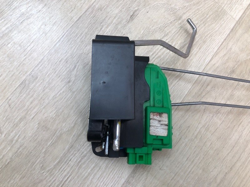 Замок двери задний правый ACCENT RB 10- 2013 1.6 G4FD