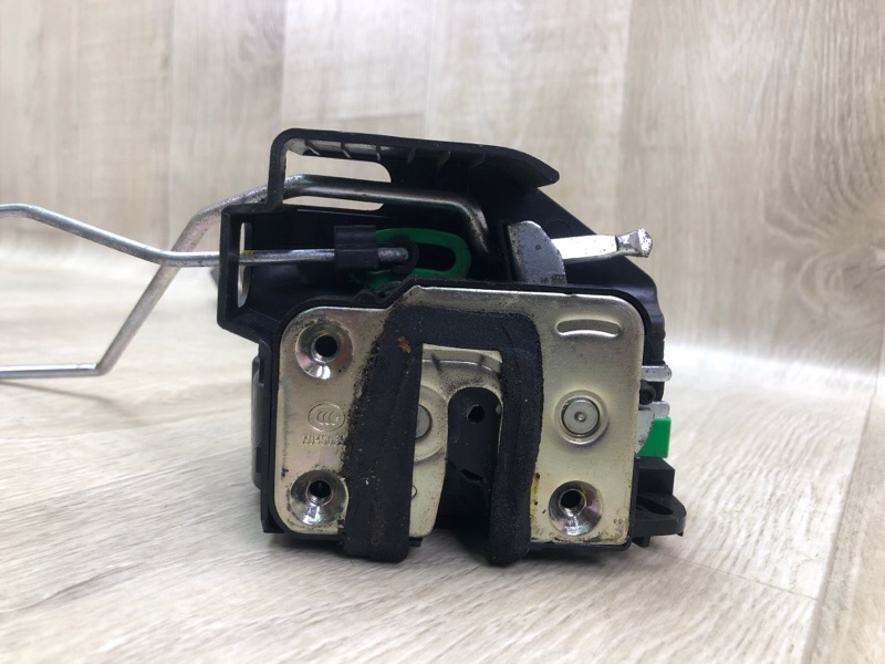 Замок двери передний правый HYUNDAI ACCENT RB 10- ХЭТЧБЭК 1.6 G4FD