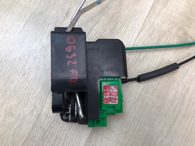 Замок двери передний правый ACCENT RB 10- 2011 ХЭТЧБЭК 1.6 G4FD