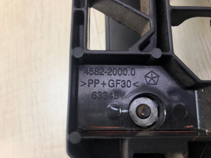 Ручка двери наружная передняя правая JOURNEY 08-20 2012 2.4 ED3