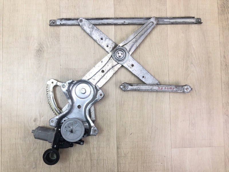 Запчасть стеклоподъемник передний правый TOYOTA COROLLA 150 06-13 2011 1.8 2ZRFE 69801-02170 Б/У Стеклоподъемник передний правый TOYOTA COROLLA 150 06-13 2011 1.8 2ZRFE 69801-02170 Б/У