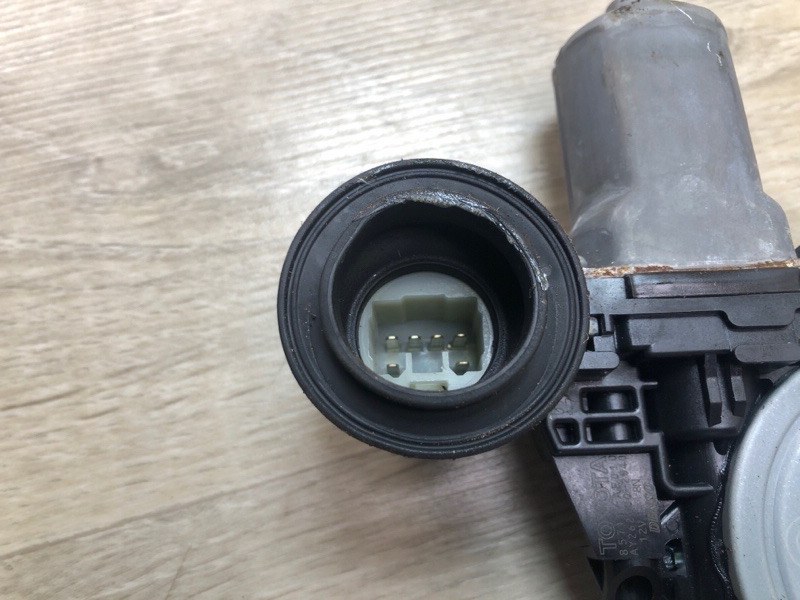 Стеклоподъемник передний правый COROLLA 150 06-13 2011 1.8 2ZRFE Стеклоподъемник передний правый COROLLA 150 06-13 2011 1.8 2ZRFE