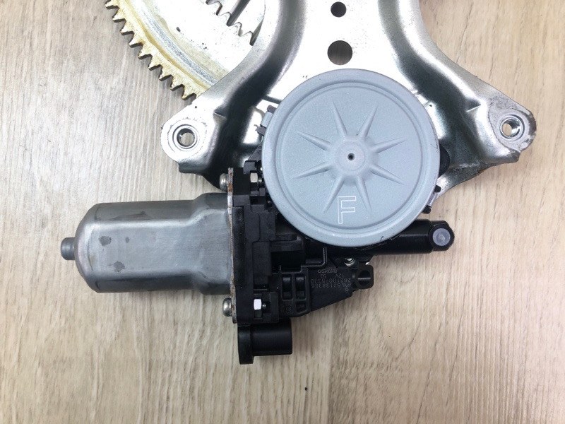 Стеклоподъемник передний правый MITSUBISHI OUTLANDER GF 12- 2.4 4J12 Стеклоподъемник передний правый MITSUBISHI OUTLANDER GF 12- 2.4 4J12