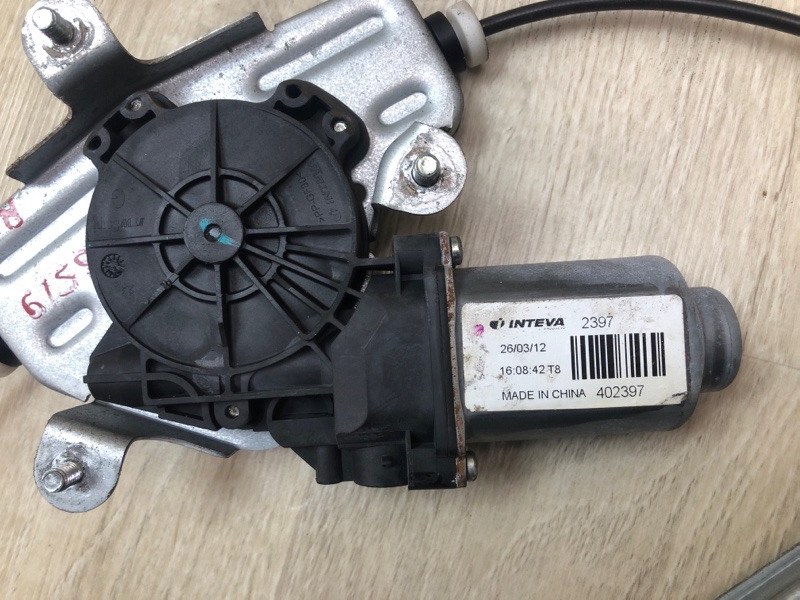 Стеклоподъемник задний правый HYUNDAI ACCENT RB 10- 1.6 G4FD