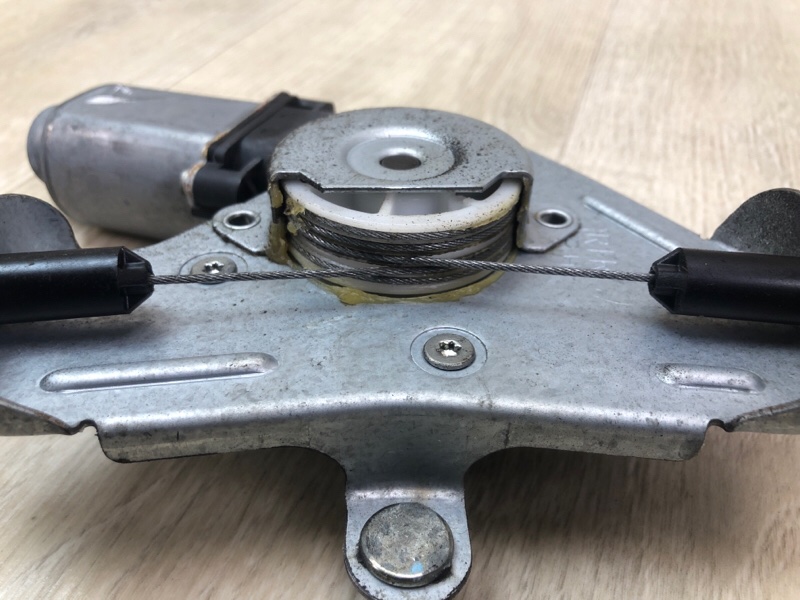 Стеклоподъемник передний правый ACCENT RB 10- 2011 ХЭТЧБЭК 1.6 G4FD Стеклоподъемник передний правый ACCENT RB 10- 2011 ХЭТЧБЭК 1.6 G4FD