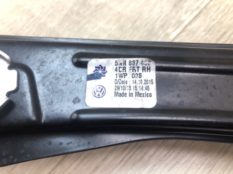 Стеклоподъемник передний правый TIGUAN 16-23 2018 DGUA 2.0