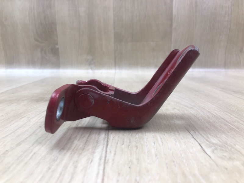 Петля двери верхняя передняя правая ACCENT RB 10- 2014 1.6 G4FD Петля двери верхняя передняя правая ACCENT RB 10- 2014 1.6 G4FD